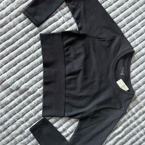 AERIE OFFLINE Classic Black Long Sleeve Crop Top